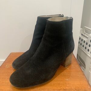 Boden Black Suede Ankle Boot w/ Block Heel - Sz 37